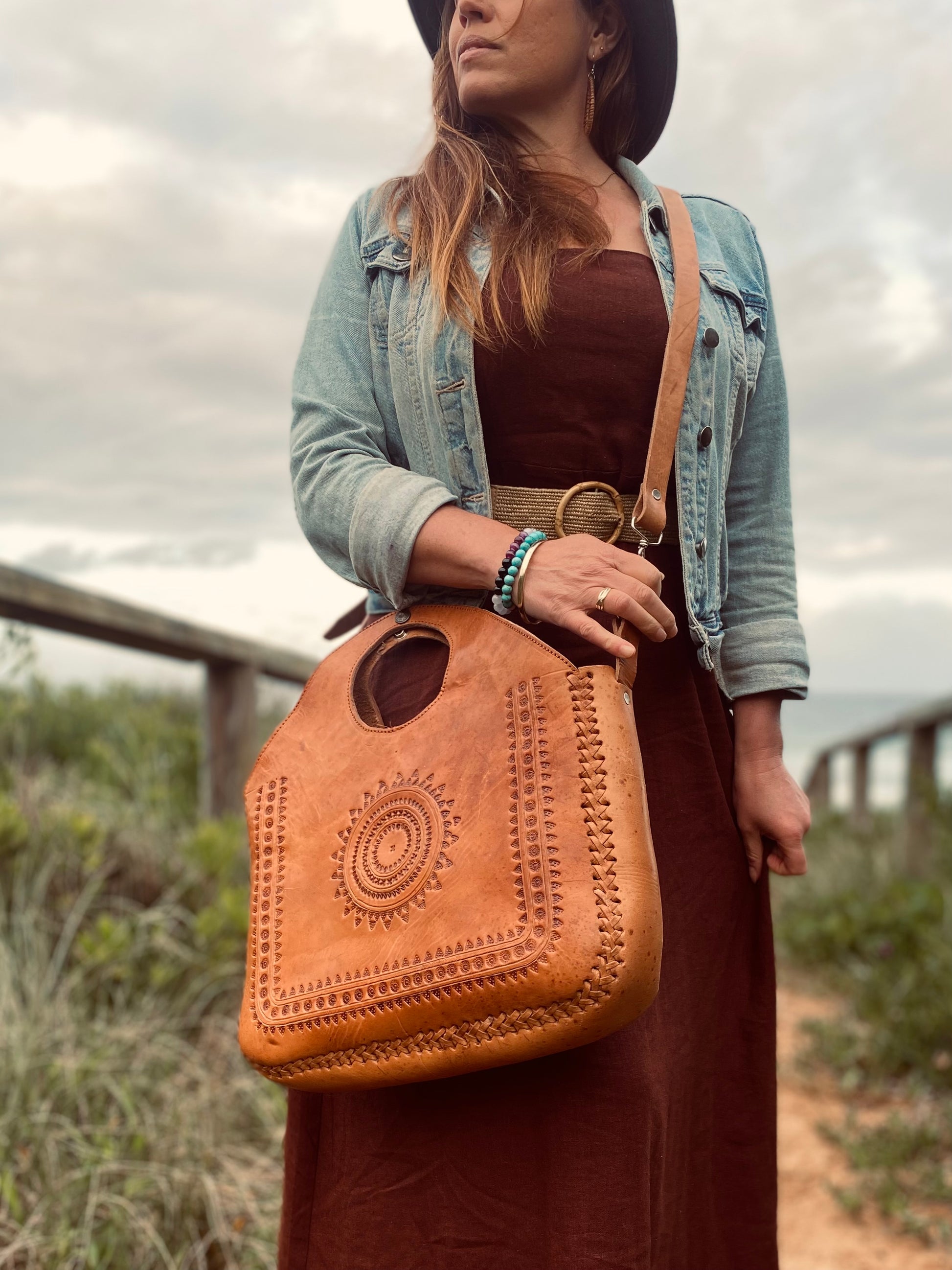 Big leather Bag, Hand tooled bag, Market Bag, Boho Bag, Vintage Bag