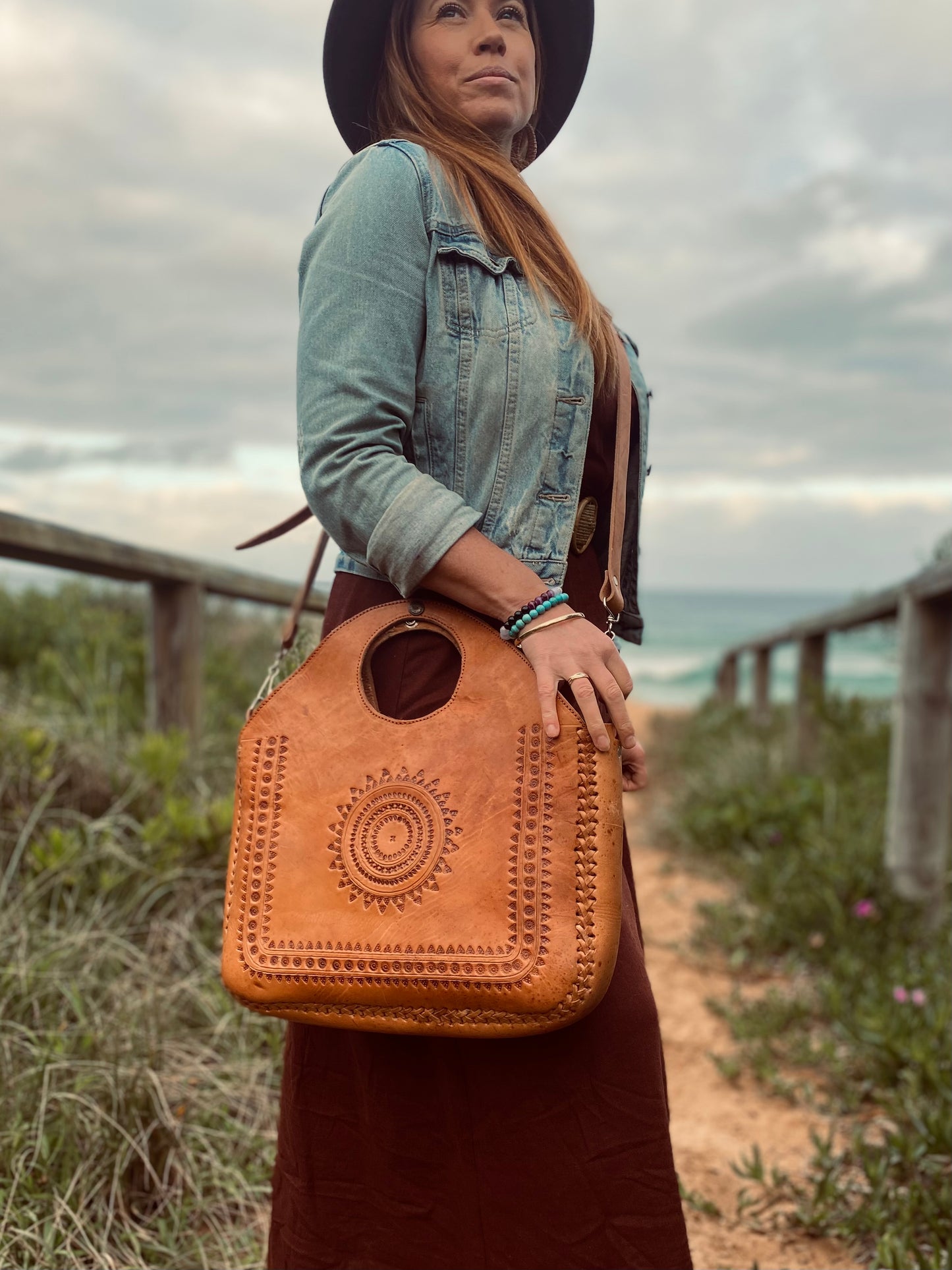 Big leather Bag, Hand tooled bag, Market Bag, Boho Bag, Vintage Bag
