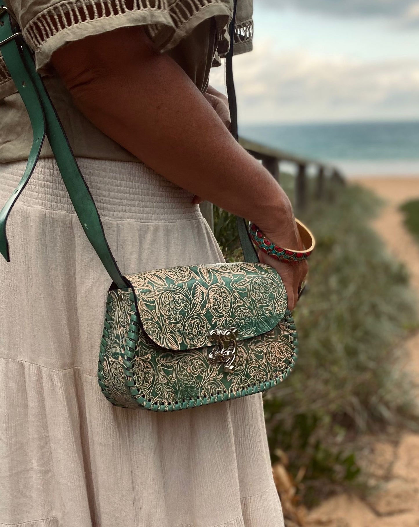 HANDMADE COLOUR BAGS, Leather Bags, Hand painted bags, Mexican Purse