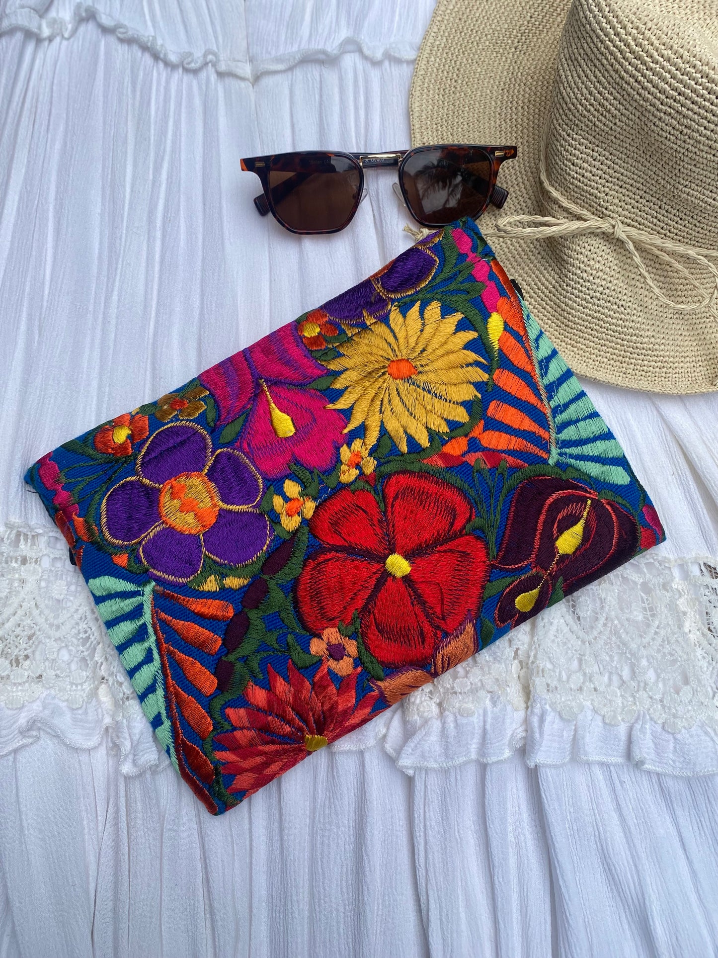 EMBROIDERED CLUTCH, Sunflower Bags, Mexican bags, Colour Bags