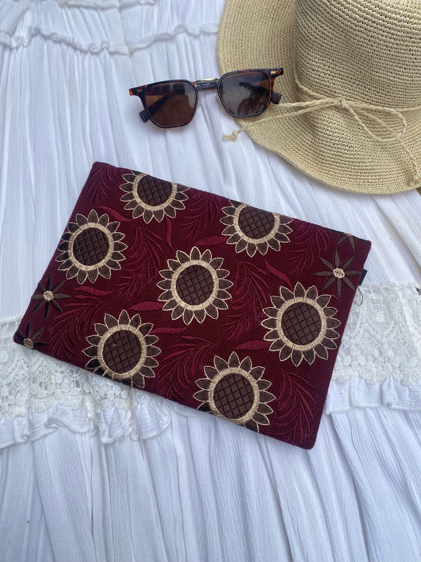 EMBROIDERED CLUTCH, Sunflower Bags, Mexican bags, Colour Bags