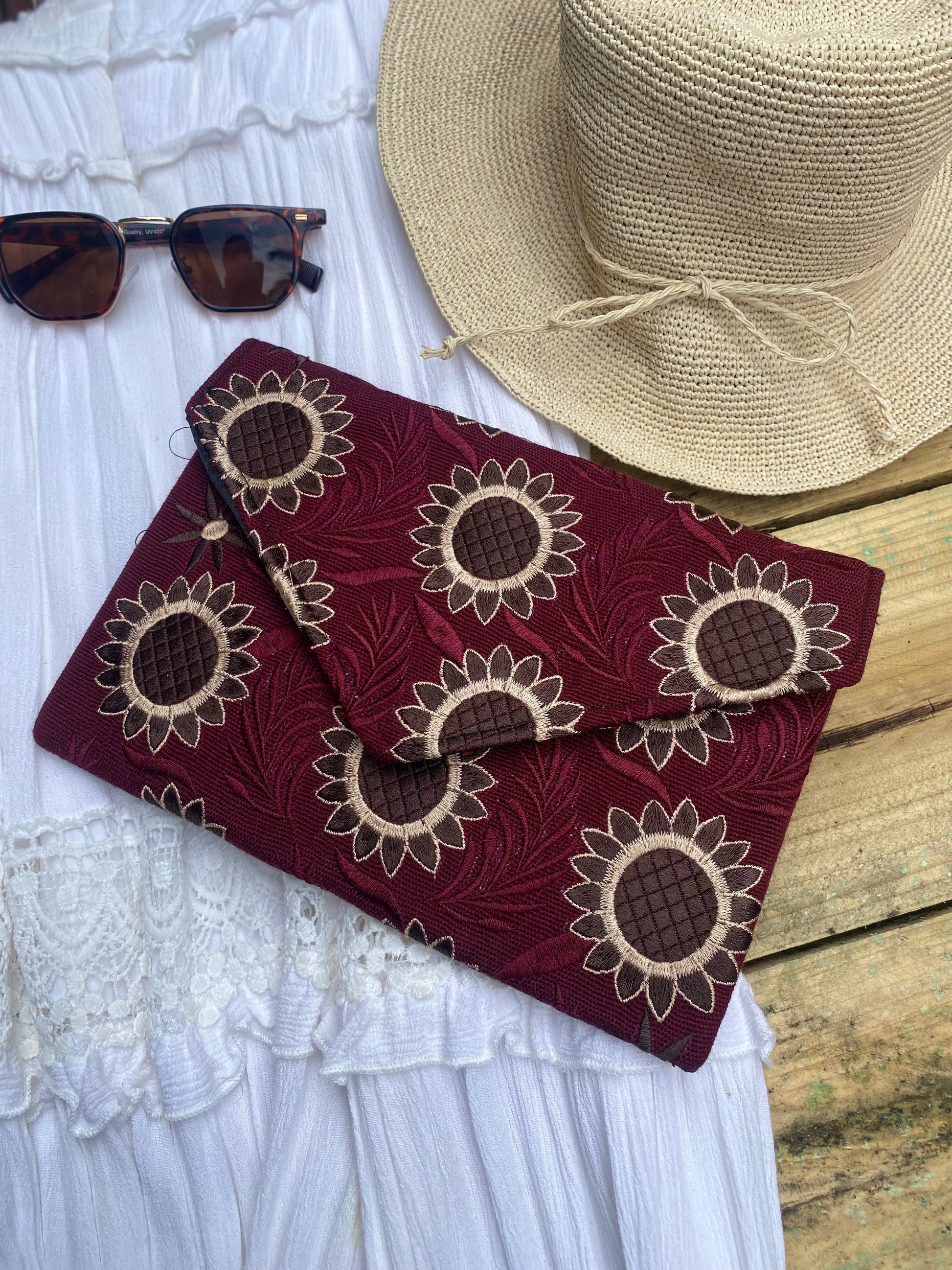 EMBROIDERED CLUTCH, Sunflower Bags, Mexican bags, Colour Bags