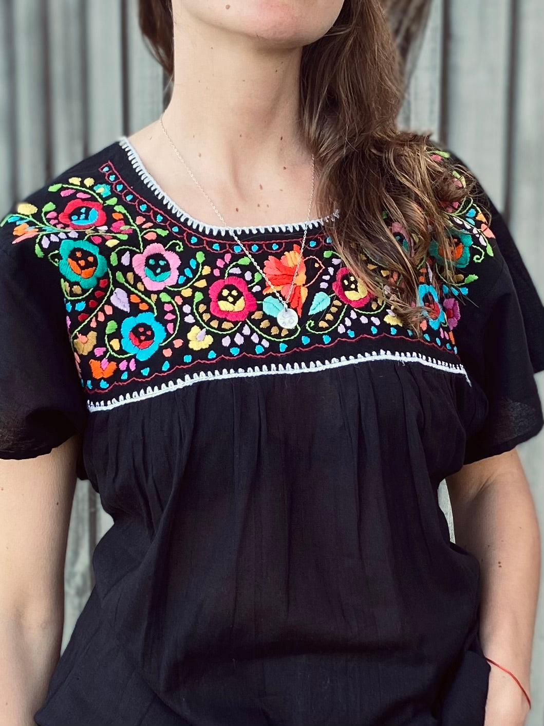 MEXICAN BLOUSES, embroidered blouse, colour, Mexican handcraft, Mexico