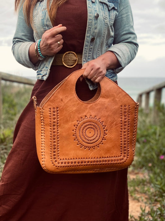 Big leather Bag, Hand tooled bag, Market Bag, Boho Bag, Vintage Bag