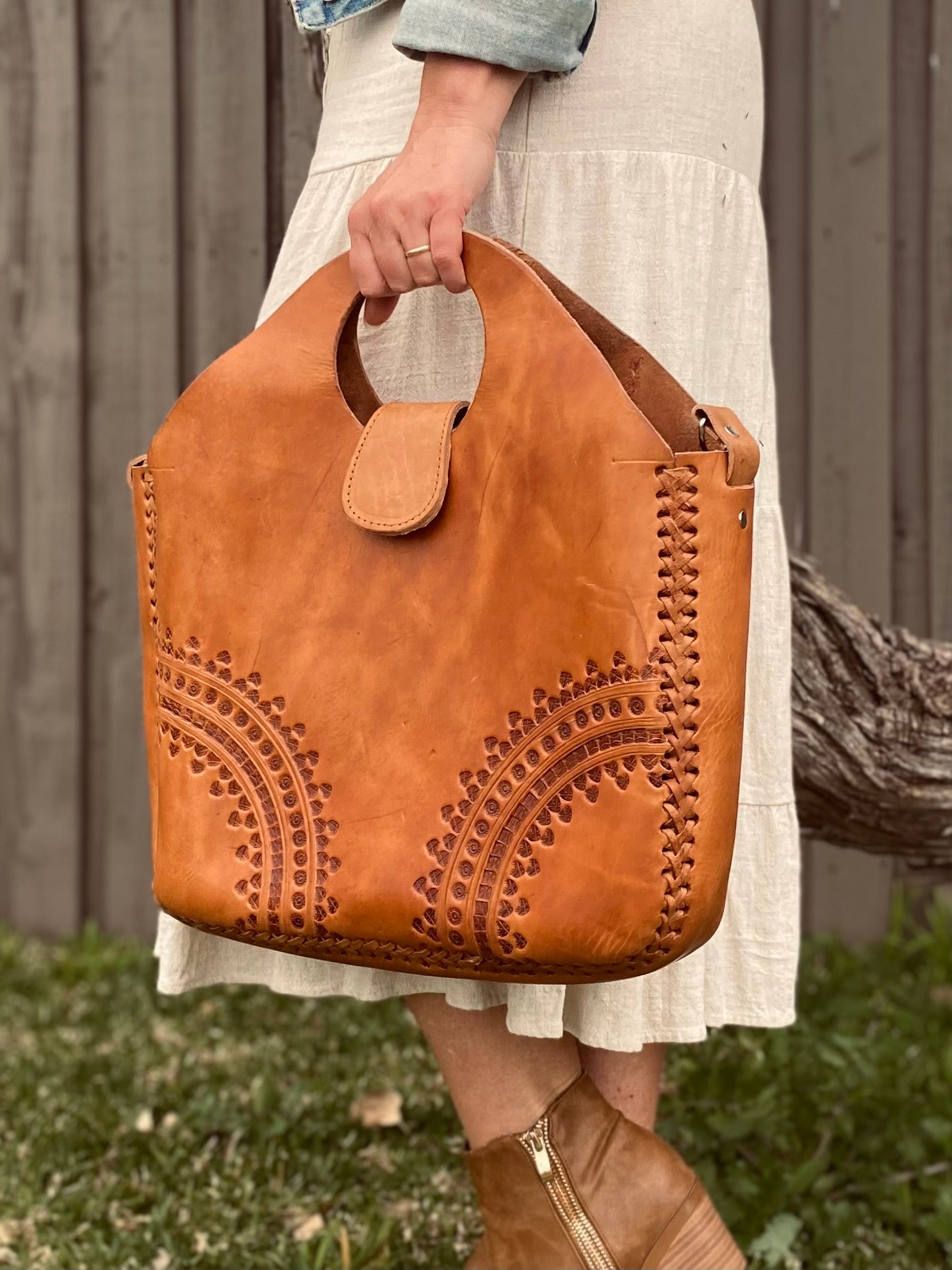 Big leather Bag, Hand tooled bag, Market Bag, Boho Bag, Vintage Bag