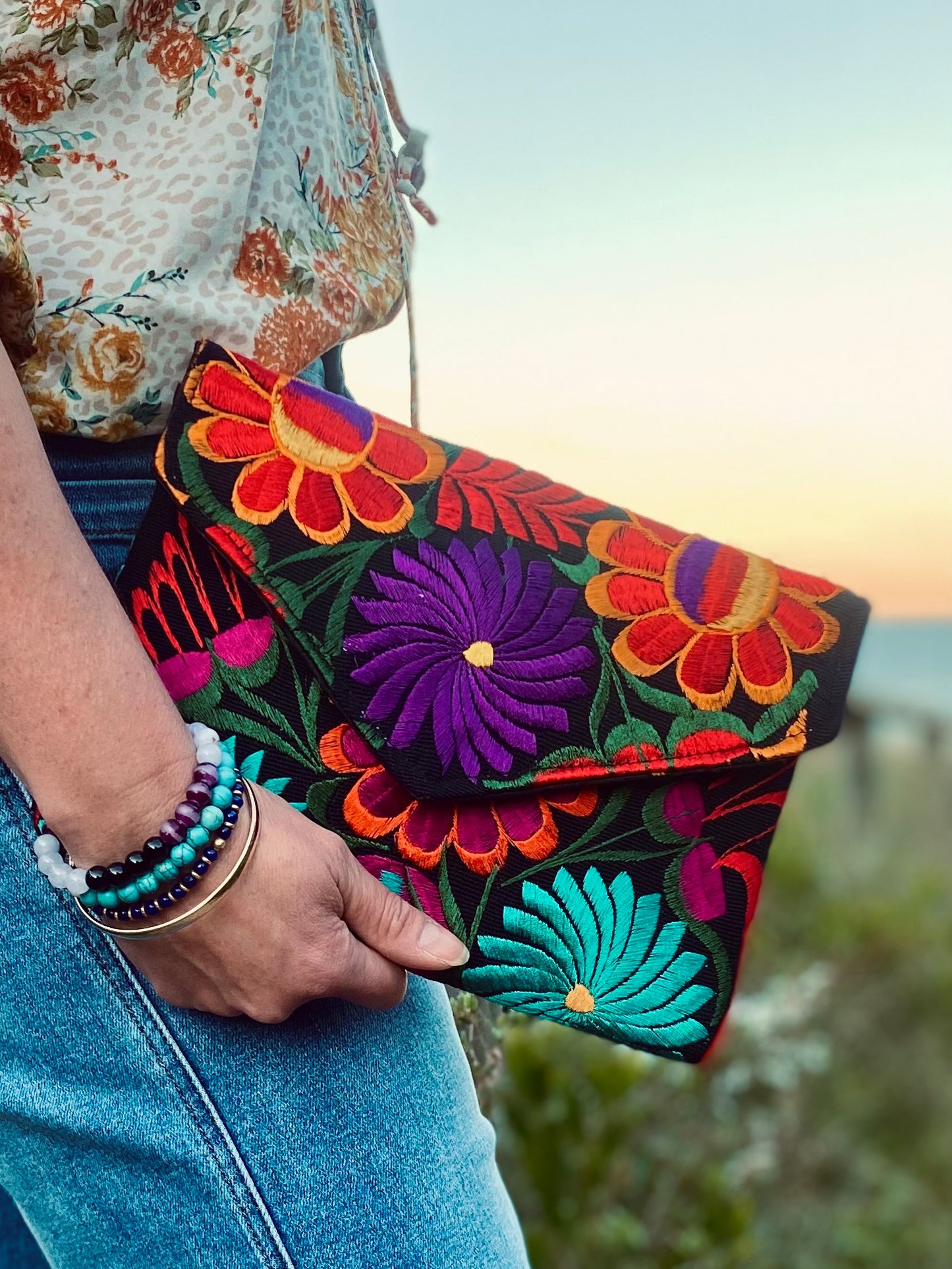 embroidered clutch bags, mexican colour bags