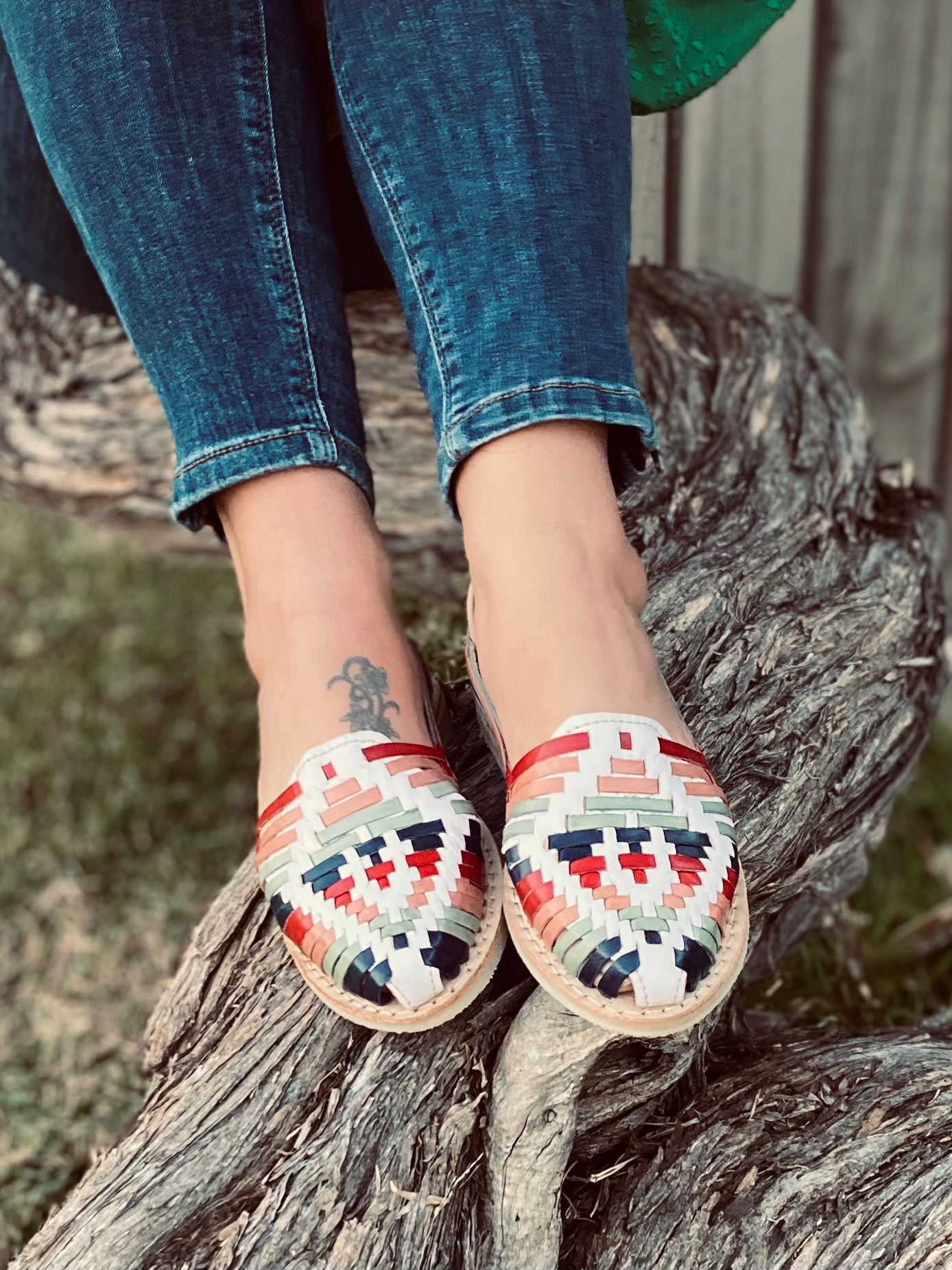 MEXICAN HUARACHES, Mexican shoes, Leather sandles, Leather colour shoe â BellaRosaMexico